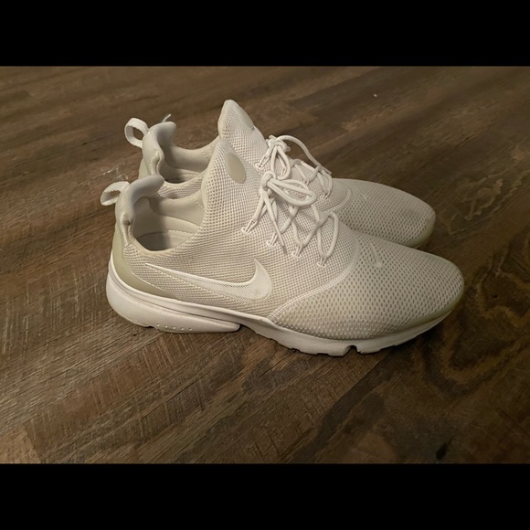 Perfectly comfy, easy to slip on white Nikes! - Picture 3 of 3